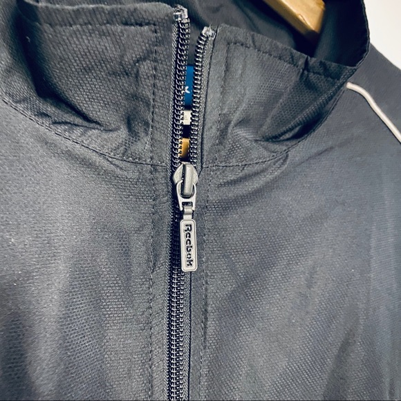 REEBOK | BLACK WINDBREAKER - Picture 3 of 4
